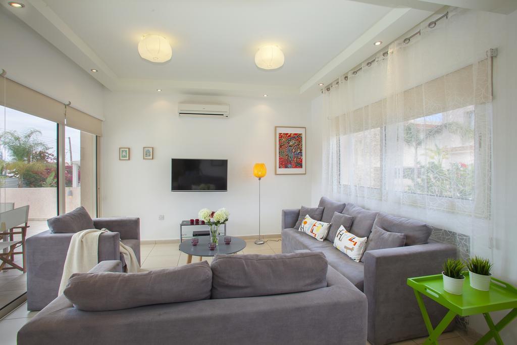 Villa Michelle 2 Protaras Bagian luar foto